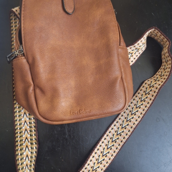 Womens Brown‎ Crossbody Sling Small Backpack - Picture 5 of 6